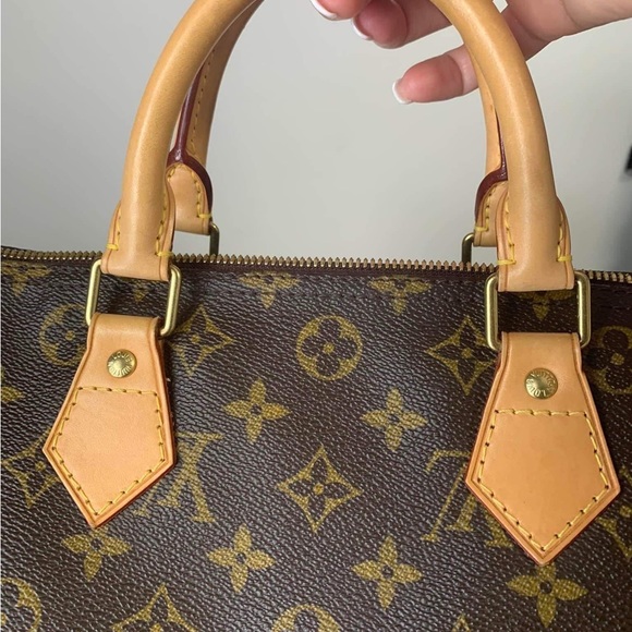 Louis Vuitton Monogram Speedy Bandouliere 30 - Picture 5 of 16